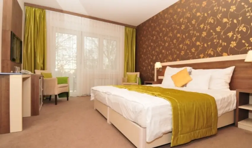 Hotel Eurpa Gunaras Dombvr - Mjus 1.