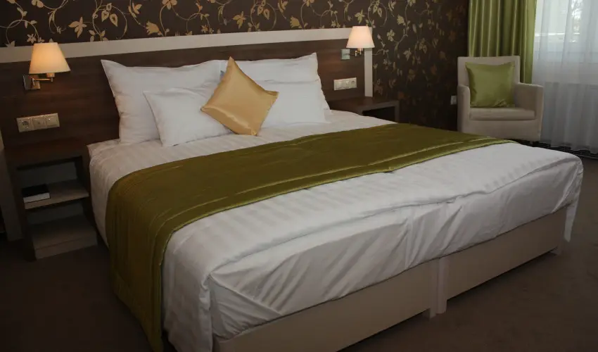 Hotel Eurpa Gunaras Dombvr - Mjus 1.