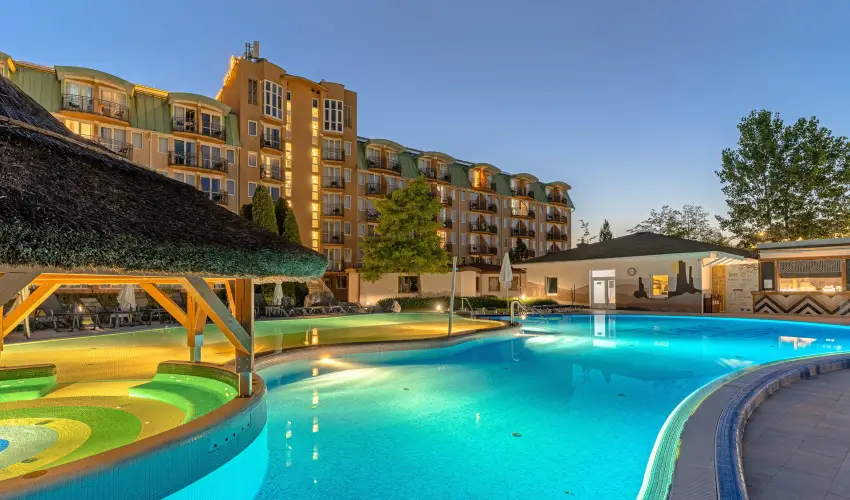 Hotel Eur�pa Fit H�v�z - M�jus 1. (min. 3 �j)