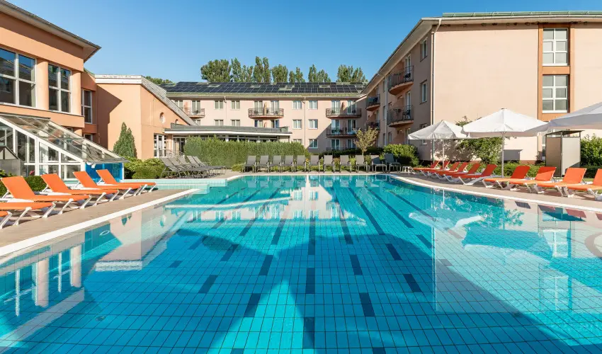 Hotel Eur�pa Fit H�v�z - M�jus 1. (min. 3 �j)