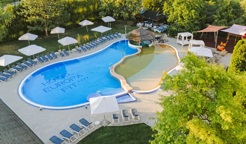 Hotel Eur�pa Fit H�v�z - M�jus 1. (min. 3 �j)