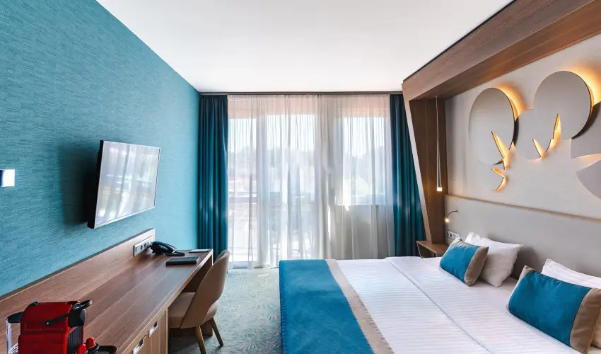 Hotel Eur�pa Fit H�v�z - M�jus 1. (min. 3 �j)