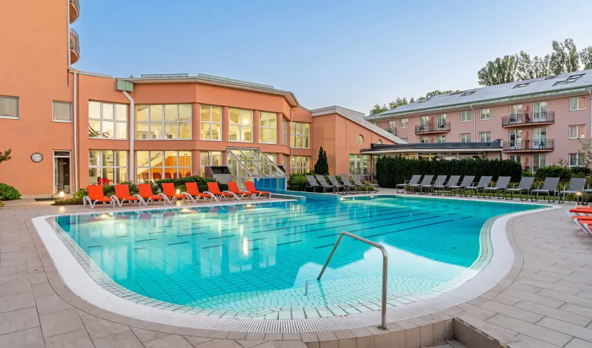 Hotel Eur�pa Fit H�v�z - M�jus 1. (min. 3 �j)
