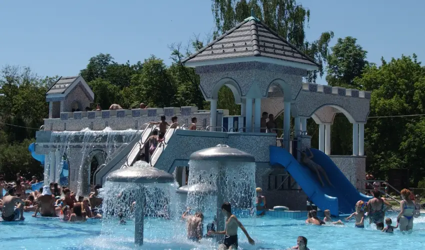 Hunguest Hotel Flra Eger - Mjus 1. hossz htvge (min. 3 j)