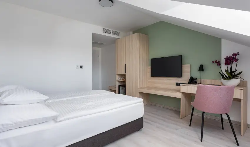 Hunguest Hotel Flra Eger - Mjus 1. hossz htvge (min. 3 j)