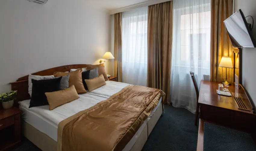Hotel Fonte Győr - Május 1.