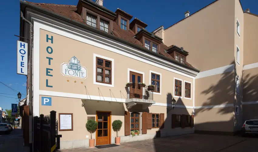 Hotel Fonte Győr - Május 1.