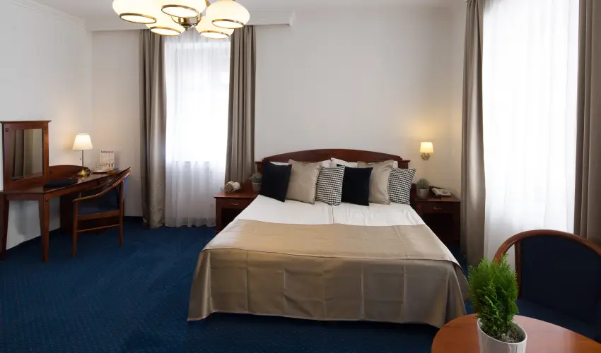 Hotel Fonte Győr - Május 1.