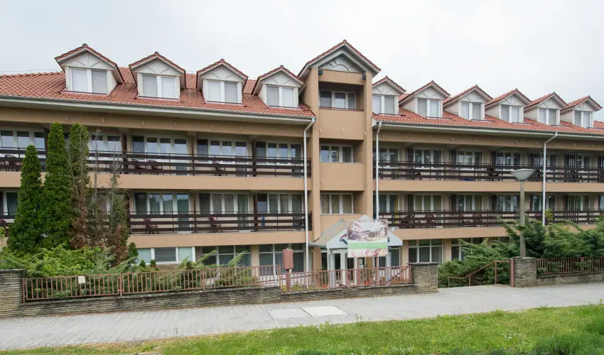 Hotel Forr�s Zalakaros Zalakaros - M�jus 1.