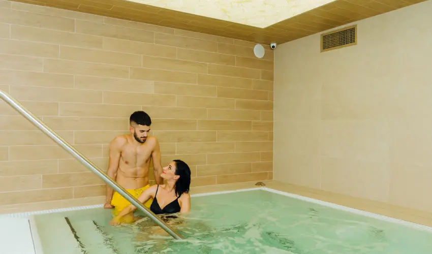 Hotel Ginkgo Hdmezvsrhely - Mjus 1. 