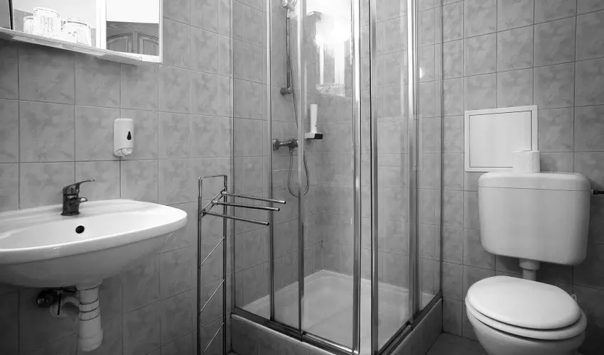 Hajnal Hotel Mez�k�vesd - M�jus 1.