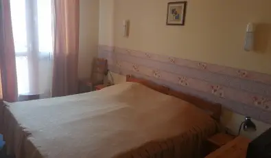 Hajnal Hotel Mez�k�vesd