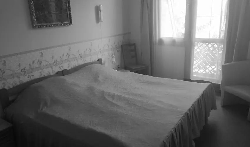 Hajnal Hotel Mez�k�vesd - M�jus 1.