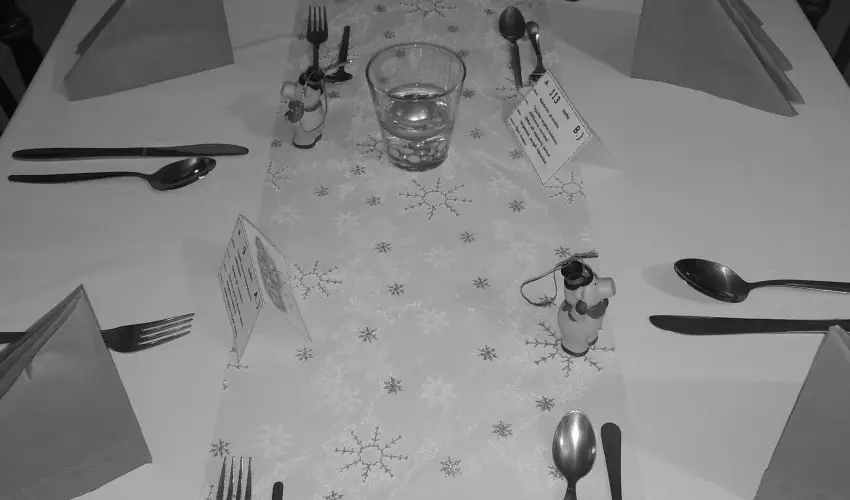 Hajnal Hotel Mez�k�vesd - M�jus 1.