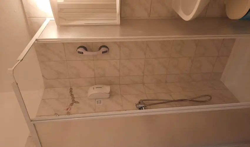 Hajnal Hotel Mez�k�vesd - M�jus 1. (min. 2 �j)