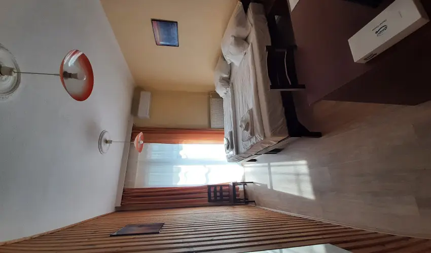 Hajnal Hotel Mez�k�vesd - M�jus 1. (min. 2 �j)