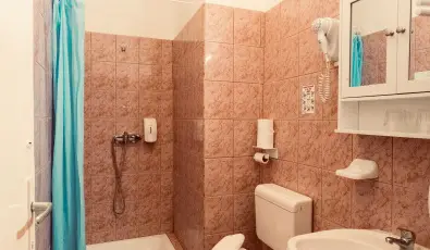 Hajnal Hotel Mez�k�vesd