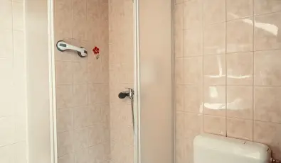 Hajnal Hotel Mez�k�vesd
