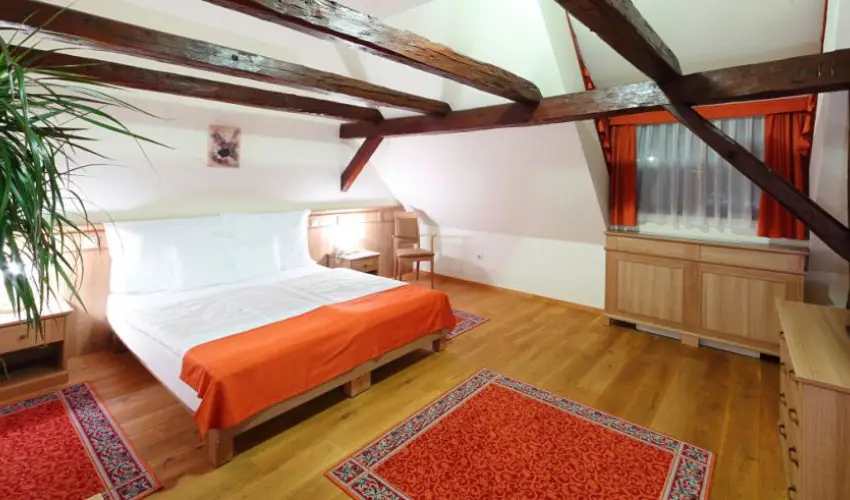 Hotel Historia & Historante Veszprm - Mjus 1. (min. 2 j)