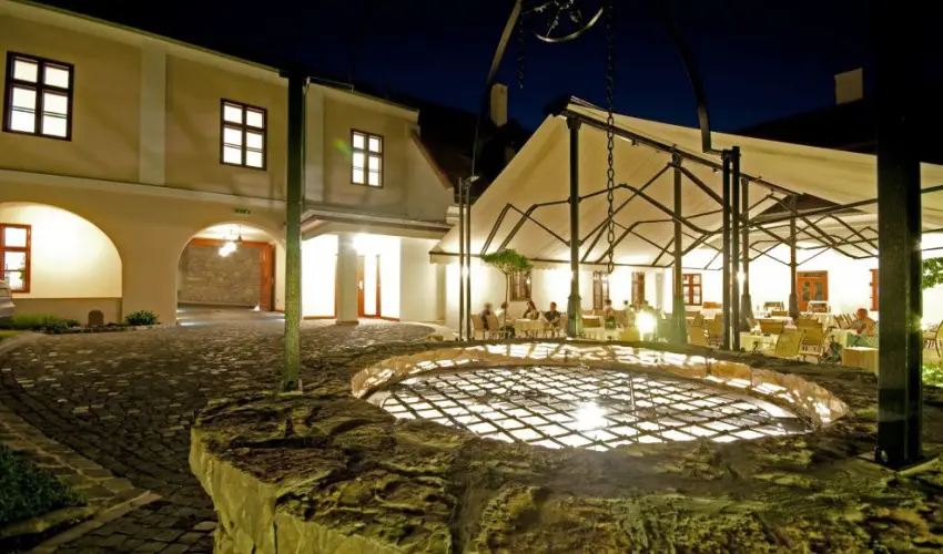 Hotel Historia & Historante Veszprm - Mjus 1. (min. 2 j)