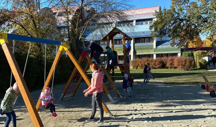 Hforrs Hotel s dlpark Gyula - Mjus 1.