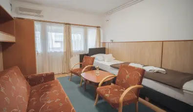 Hforrs Hotel s dlpark Gyula