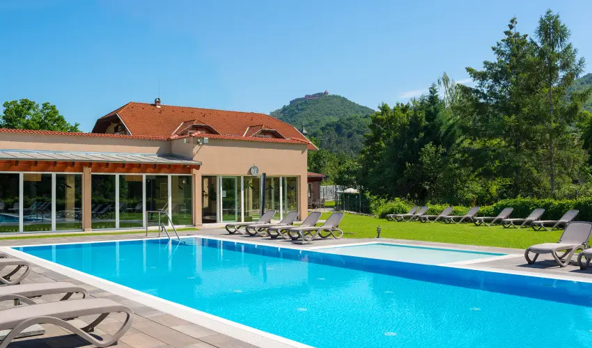 Hotel Honti Wellness s Konferencia Szlloda Visegrd - Mjus 1. (min. 2 j)