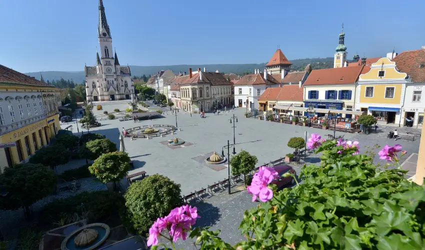Hotel rottk Kszeg - Mjus 1. (min. 2 j)