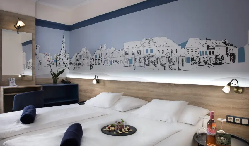 Hotel rottk Kszeg - Mjus 1. (min. 2 j)