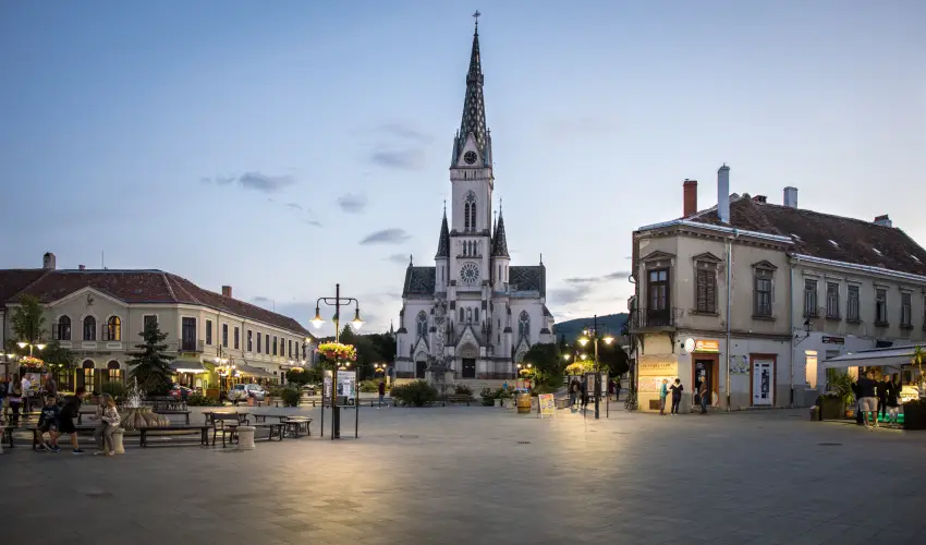 Hotel rottk Kszeg - Mjus 1. (min. 2 j)