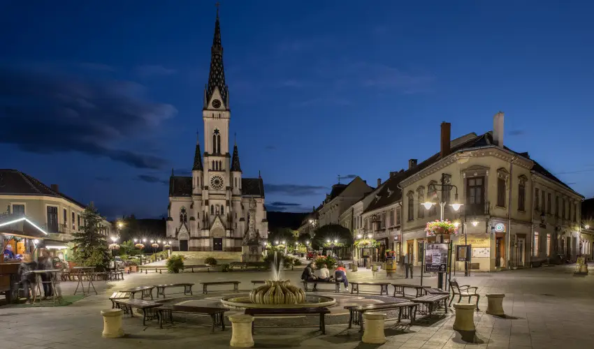 Hotel rottk Kszeg - Mjus 1. (min. 2 j)