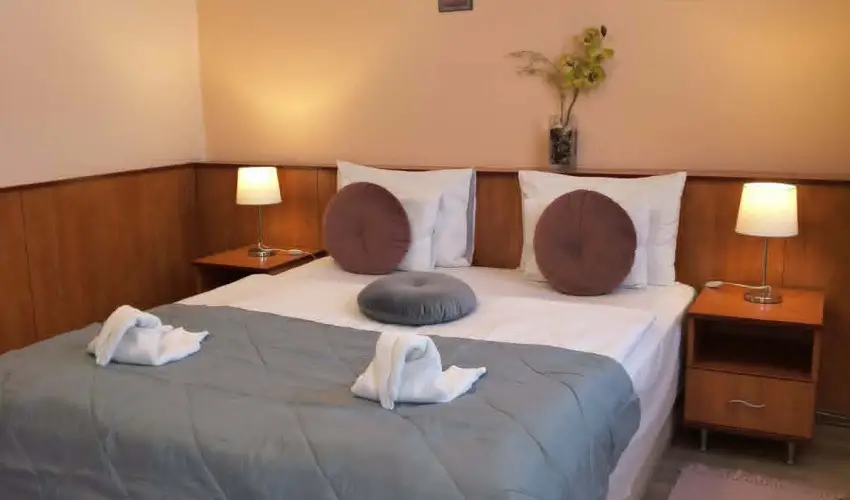 Hotel Isabell Gy�r - M�jus 1.