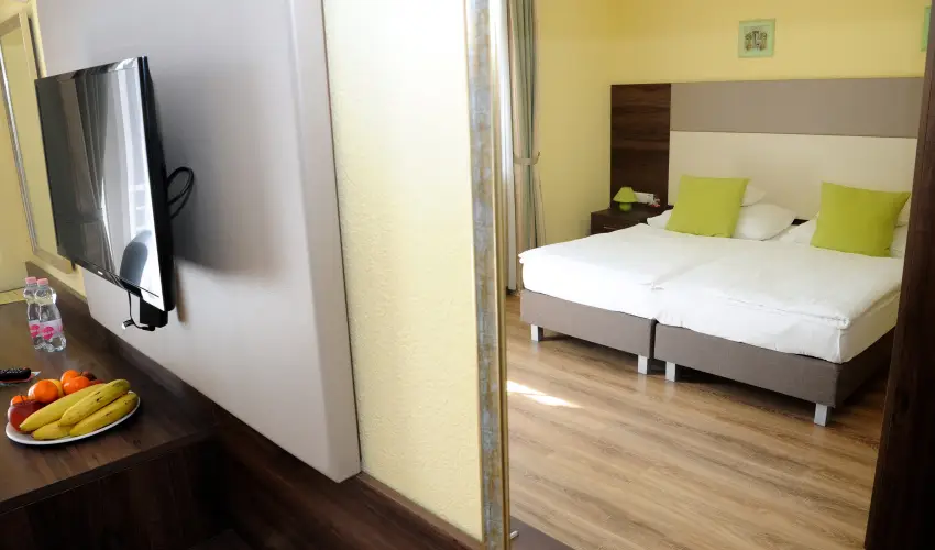 Hotel Jade Veszprm - Mjus 1.