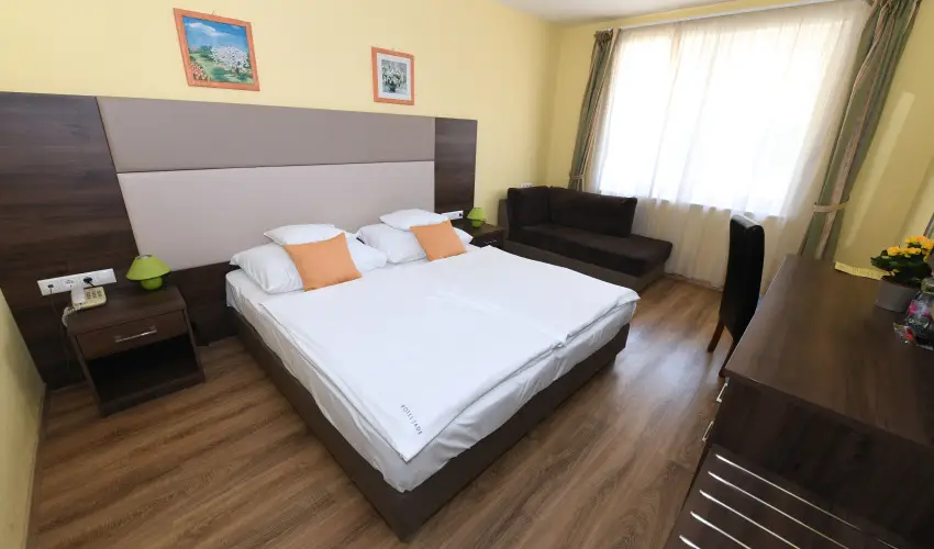 Hotel Jade Veszprm - Mjus 1.