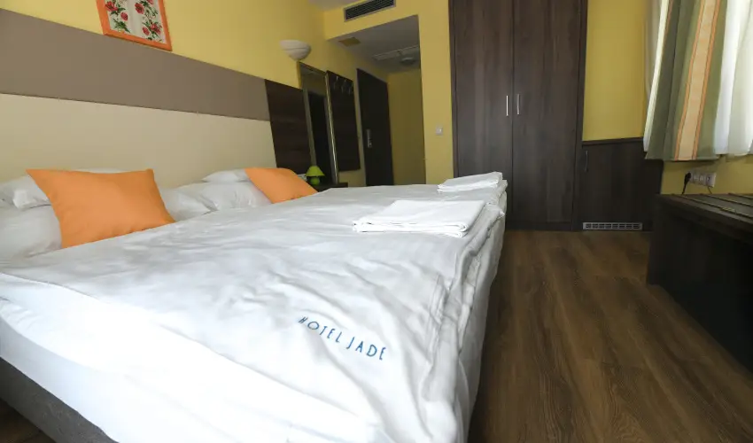 Hotel Jade Veszprm - Mjus 1.