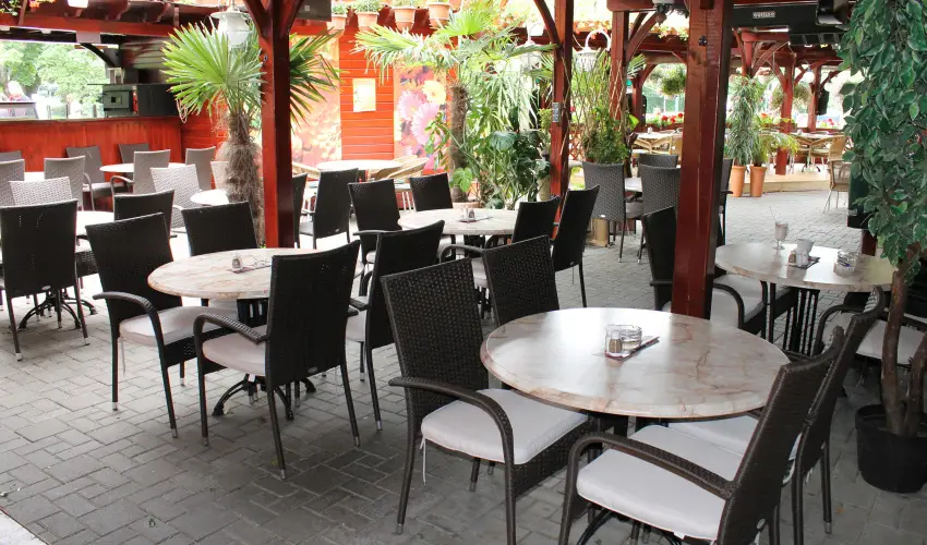 Hotel J�rja Hajd�szoboszl� - M�jus 1. 