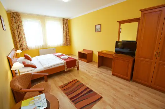 Hotel Jrja - Mjus 1. 