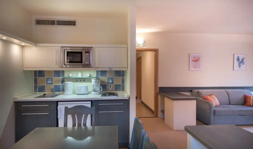 Hotel Kalma Hvz - Mjus 1. 