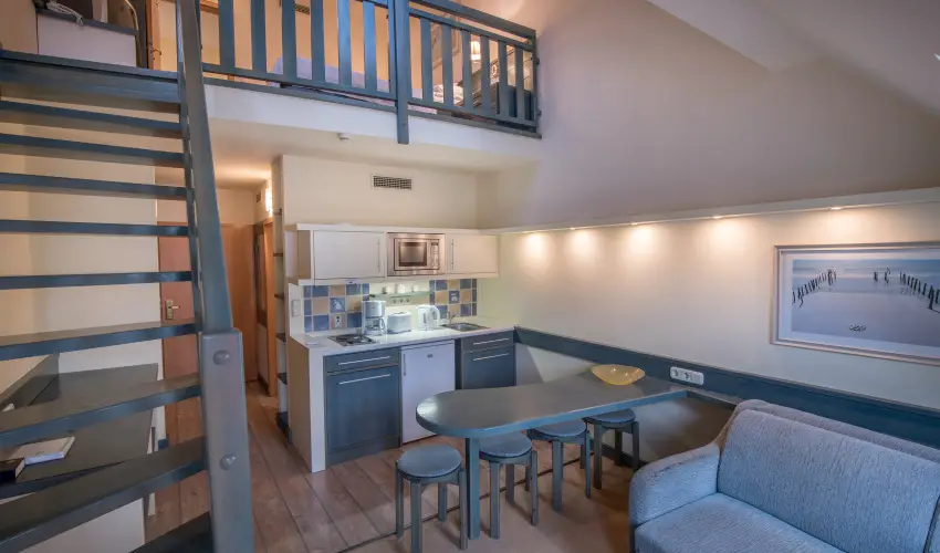 Hotel Kalma Hvz - Mjus 1. 