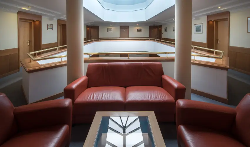 Hotel Kalma Hvz - Mjus 1. 