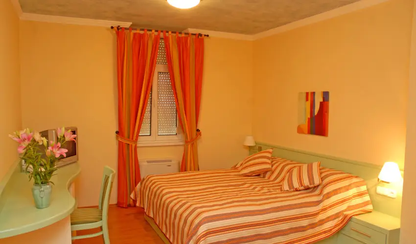 Hotel Kalma Hvz - Mjus 1. 