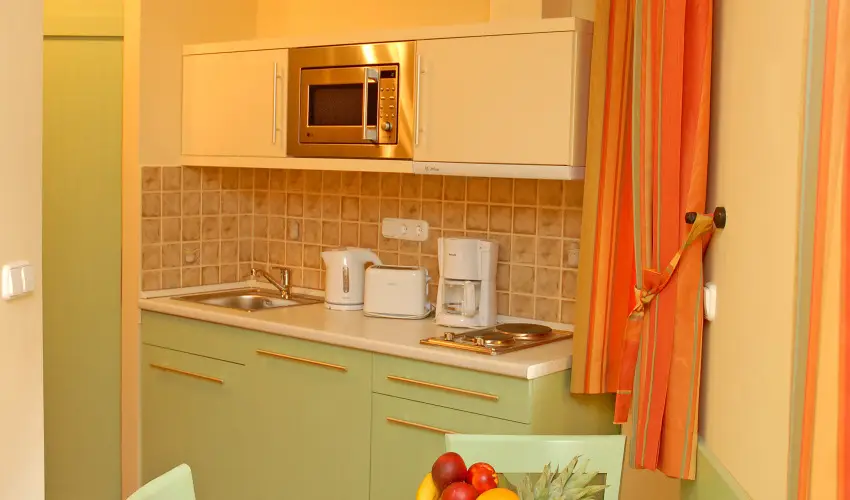 Hotel Kalma Hvz - Mjus 1. 