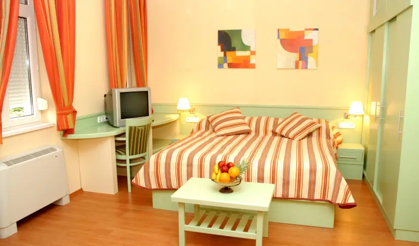 Hotel Kalma Hvz - Mjus 1. 