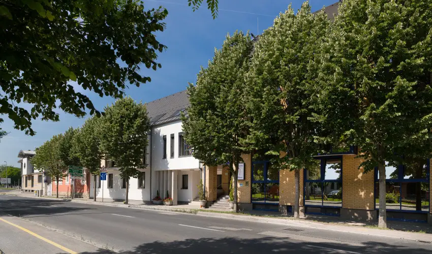 Hotel Klvria Gyr - Mjus 1. 