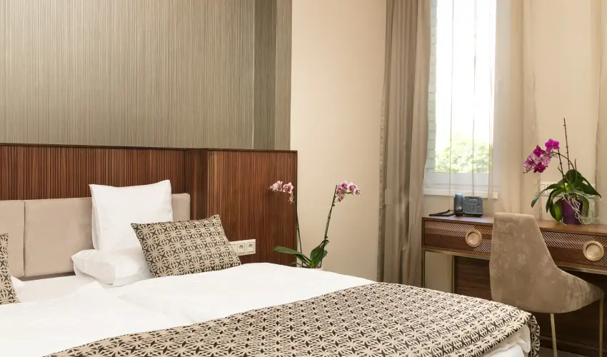 Hotel Klvria Gyr - Mjus 1. 