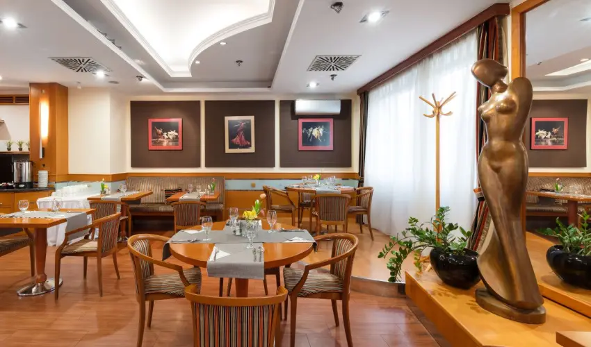 Hotel Klvria Gyr - Mjus 1. 