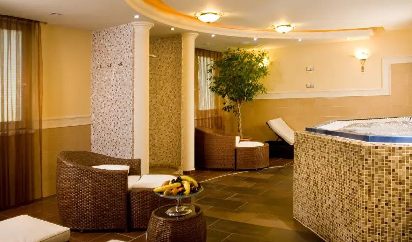 Hotel Klvria Gyr - Mjus 1. 