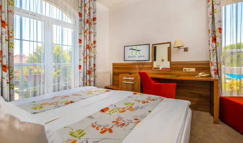 Hotel Kiss Tata - Mjus 1.