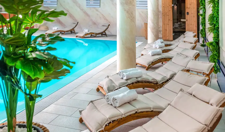 Hotel Kiss Tata - Mjus 1.