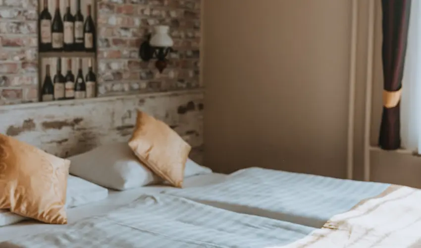 Hotel Korona Wellness, Rendezvny & Borhotel Eger Eger - Mjus 1. (min. 2 j)